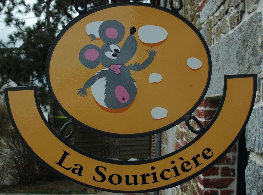 La Souriciere Villa Silenrieux Ngoại thất bức ảnh